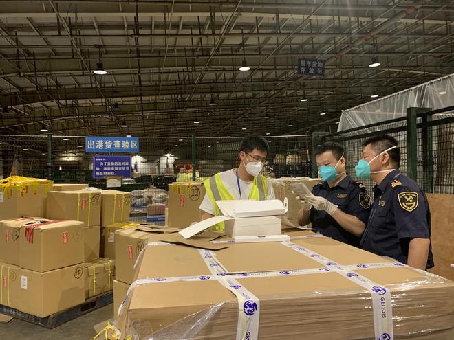 成都1-8月貨物貿(mào)易進(jìn)出口總值突破5470億元，同比增長7.1%，國內(nèi)貿(mào)易代理業(yè)務(wù)助力穩(wěn)定增長